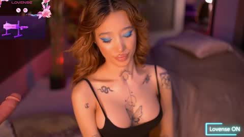 Sienna online show from 10-24-25, 06:59