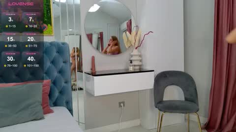 Sienna online show from 11-11-25, 05:40