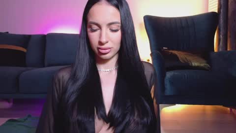 Sienna online show from 04-05-26, 08:17