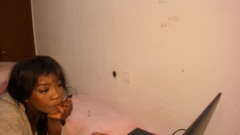 Snapshot of sierra_violet chatting on 03-25-26, 07:53 sierra_violet online show from 03-25-26, 07:53