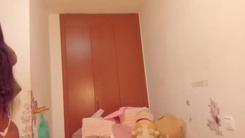 Snapshot of sierra_violet chatting on 04-25-26, 04:37 sierra_violet online show from 04-25-26, 04:37