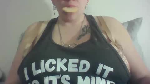 Lady Sif online show from 12-17-25, 01:22