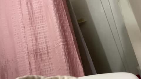 Snapshot of sikwitit625 chatting on 12-06-24, 06:26 Cdub625 online show from 12-06-24, 06:26