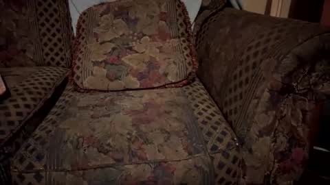 Snapshot of sikwitit625 chatting on 10-22-25, 06:29 Cdub625 online show from 10-22-25, 06:29