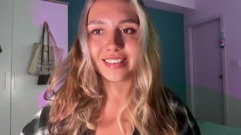 Snapshot of silicia_lu chatting on 04-28-26, 11:48 You fav Miss Si online show from 04-28-26, 11:48