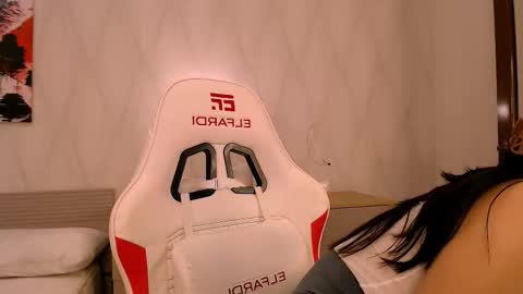 Snapshot of silk_ann chatting on 11-01-25, 05:09 silk_ann online show from 11-01-25, 05:09