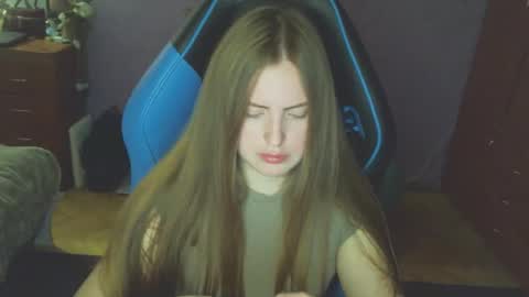 Erica online show from 05-03-26, 05:52