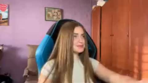 Erica online show from 05-11-26, 02:45