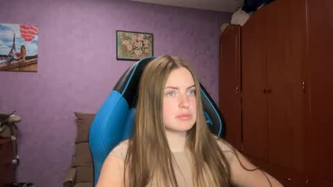 Erica online show from 05-15-26, 05:53