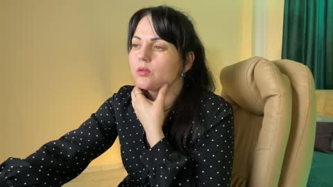 Snapshot of silky_shadow chatting on 05-25-26, 01:55 Julia online show from 05-25-26, 01:55