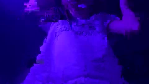 Snapshot of silkymommi chatting on 02-16-26, 03:02 SweettHoney online show from 02-16-26, 03:02