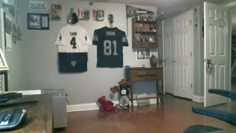 Snapshot of silver4raider chatting on 07-11-26, 04:37 Raider online show from 07-11-26, 04:37