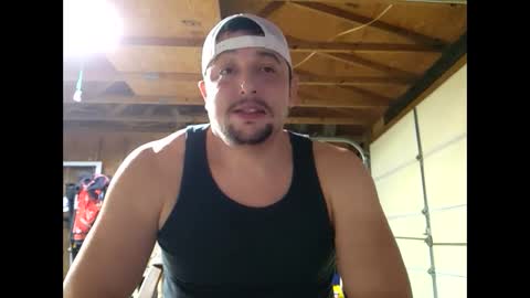 Snapshot of silverfox706 chatting on 02-14-25, 10:25 Jay  Silverfox706 online show from 02-14-25, 10:25