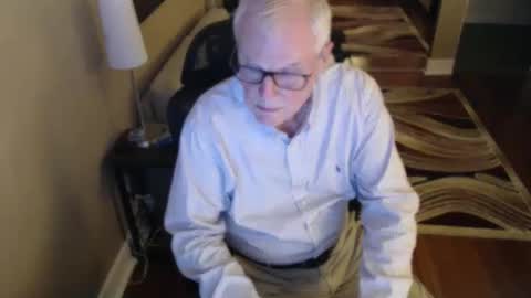 Snapshot of silverfoxmps chatting on 12-04-25, 03:27 silverfox online show from 12-04-25, 03:27