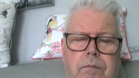 Snapshot of silverfoxpauly chatting on 04-16-26, 12:50 silverfoxpauly online show from 04-16-26, 12:50