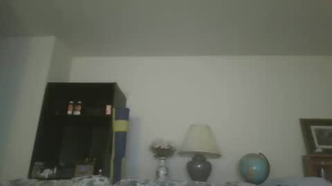 Snapshot of silverfunfox chatting on 11-27-25, 01:24 silverfunfox online show from 11-27-25, 01:24