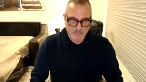 Snapshot of silveroli187 chatting on 01-20-25, 12:39 silveroli187 online show from 01-20-25, 12:39