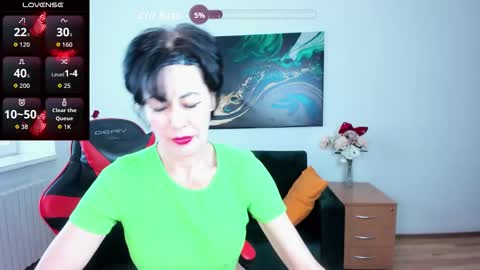Silvia Wallec online show from 02-10-26, 01:48