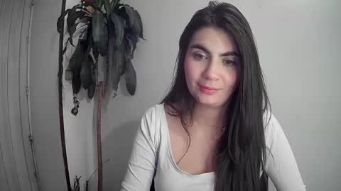 Snapshot of silviecollins chatting on 12-22-24, 05:01 Silvie online show from 12-22-24, 05:01