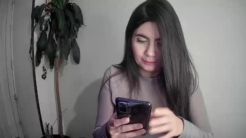 Snapshot of silviecollins chatting on 12-28-24, 01:18 Silvie online show from 12-28-24, 01:18