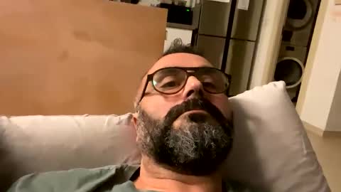 Si online show from 12-17-25, 10:27