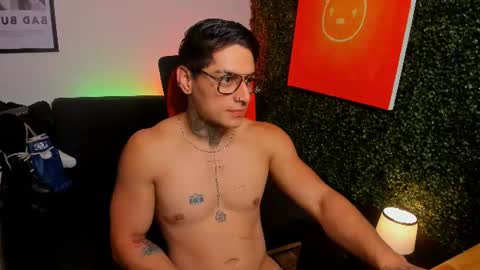 Snapshot of simon_cortes chatting on 07-16-26, 12:00 Simon Cortes online show from 07-16-26, 12:00