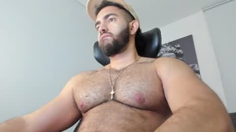 Snapshot of simon_leon01 chatting on 06-17-26, 12:13 simon_leon01 online show from 06-17-26, 12:13