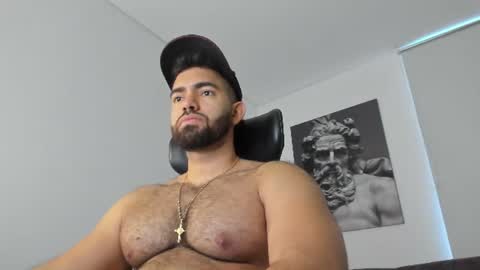 Snapshot of simon_leon01 chatting on 06-28-26, 11:00 simon_leon01 online show from 06-28-26, 11:00