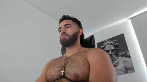 Snapshot of simon_leon01 chatting on 07-19-26, 05:16 simon_leon01 online show from 07-19-26, 05:16