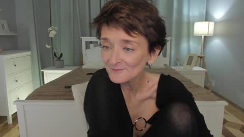 Simona  online show from 01-12-25, 04:50