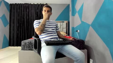 Snapshot of simonkeler chatting on 12-03-24, 11:46 SIMON KELER online show from 12-03-24, 11:46