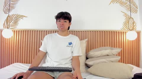  Simon  online show from 01-02-25, 03:08