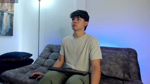  Simon  online show from 02-06-25, 01:10