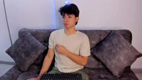  Simon  online show from 02-11-25, 02:57