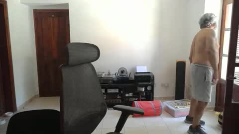 Simon online show from 06-04-26, 10:32
