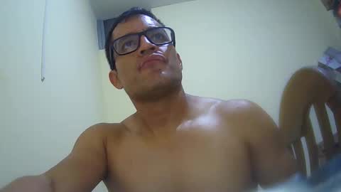 Snapshot of simpatico977 chatting on 05-17-26, 06:33 Denis online show from 05-17-26, 06:33