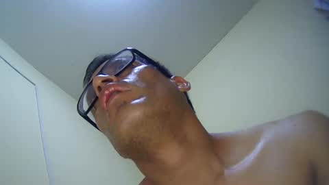 Snapshot of simpatico977 chatting on 07-26-26, 05:26 Denis online show from 07-26-26, 05:26