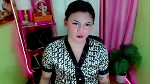 Snapshot of simplepinayx chatting on 06-06-26, 01:11 call me nath online show from 06-06-26, 01:11
