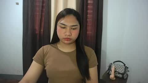 Snapshot of simply_francine chatting on 07-17-26, 01:34 simply francine online show from 07-17-26, 01:34