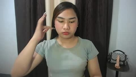 Snapshot of simply_francine chatting on 07-21-26, 12:18 simply francine online show from 07-21-26, 12:18
