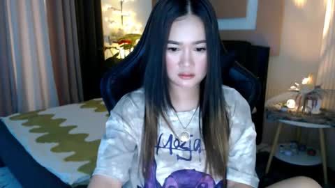 Adrianna Fowler online show from 12-20-25, 02:18