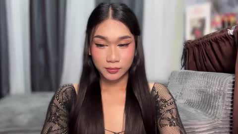 Snapshot of simplysultrykylie chatting on 06-24-26, 03:22 Kylie online show from 06-24-26, 03:22