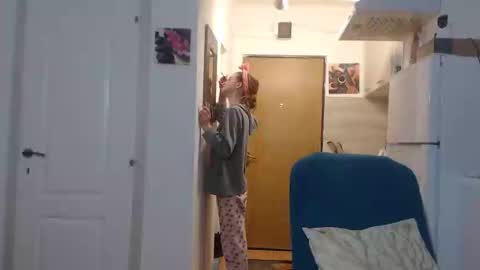 simyhvn online show from 02-25-25, 05:08