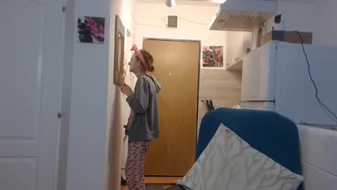 simyhvn online show from 02-26-25, 05:09