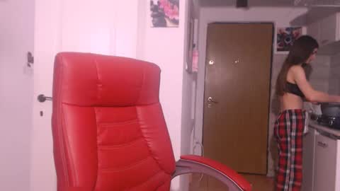 simyhvn online show from 10-23-25, 04:50