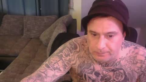 sinalco1975 online show from 11-12-25, 02:01