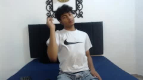 Snapshot of sinboy_ chatting on 04-21-26, 11:05 online show from 04-21-26, 11:05