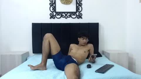 Snapshot of sinboy_ chatting on 05-14-26, 07:31 online show from 05-14-26, 07:31