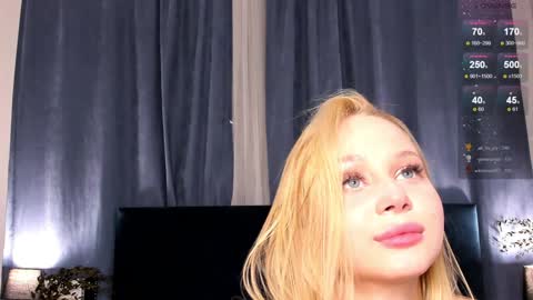 Snapshot of sincere_shyness chatting on 01-29-25, 06:39 Naomi online show from 01-29-25, 06:39