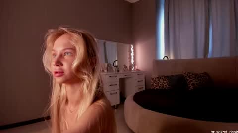 Naomi online show from 03-28-26, 12:27